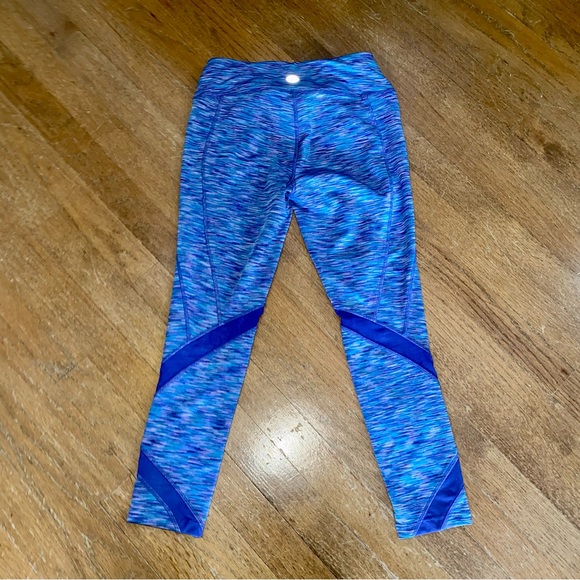 Avia workout leggings with mesh insert design - Picture 4 of 6